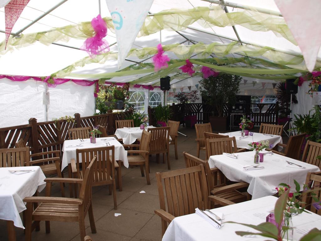Manor Inn Galmpton Exterior photo